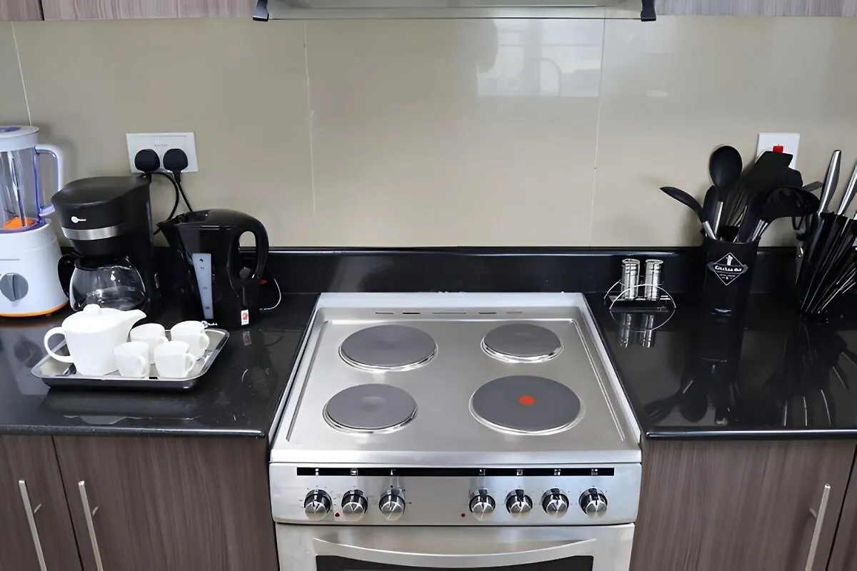 Divine 1Br Apartment In Al Reef