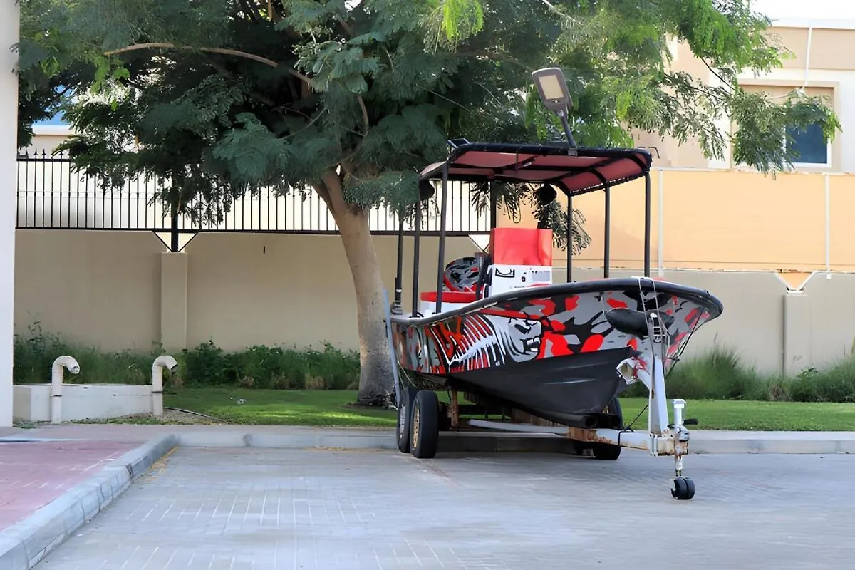 Divine 1Br Apartment In Al Reef